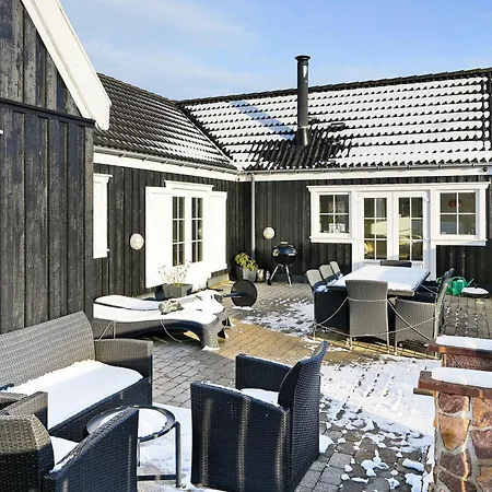 Cozy Summer House In With And Sauna *