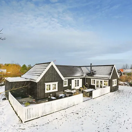 Tatil Evi Cozy Summer House In With And Sauna