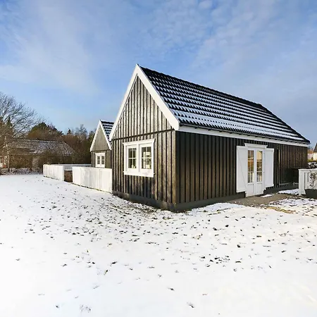 Cozy Summer House In With And Sauna